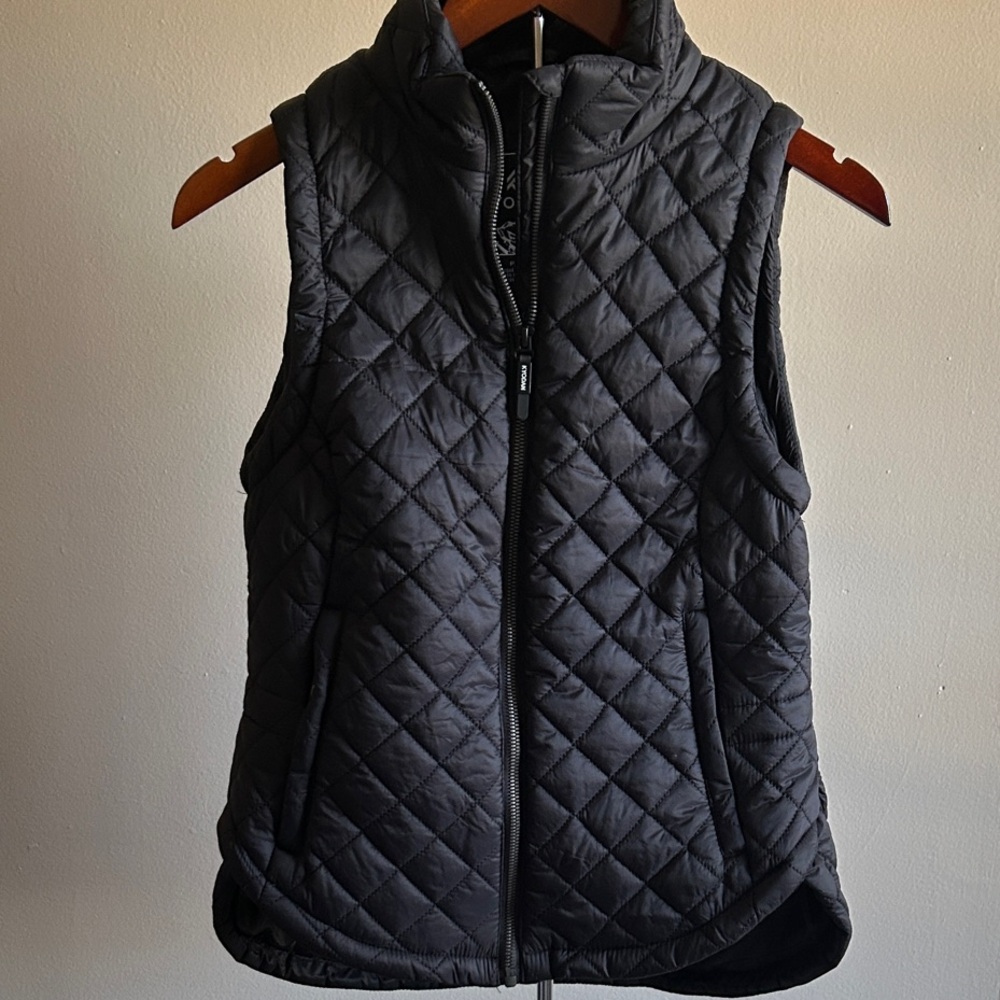Kyodan Black Quilted Vest
